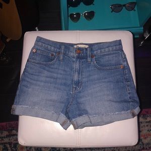Madewell Denim high waisted shorts size 24